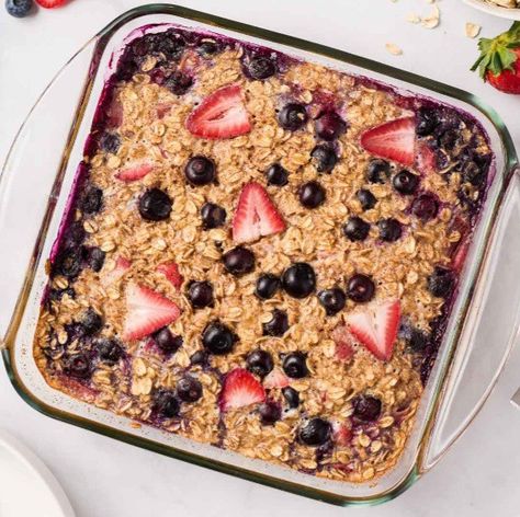 Pregnancy Freezer Meals, Postpartum Meal Prep, Oatmeal And Eggs, Oatmeal Flavors, Postpartum Meal, Oatmeal Healthy, Baked Oatmeal Healthy, Postpartum Meals, Baked Oatmeal Recipe