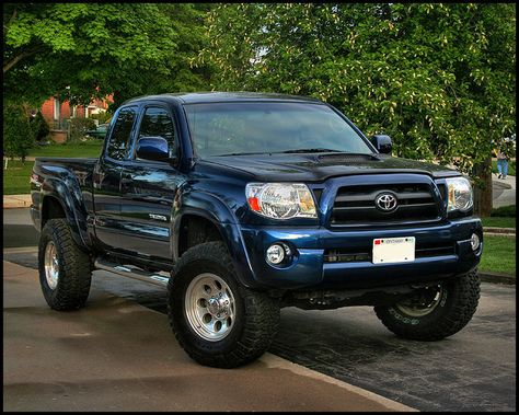 Toyota Tacoma Extended Cab 4X4 Blue Tacoma, Toyota Tacoma Interior, Toyota Tacoma X Runner, 2nd Gen Tacoma, Toyota Trucks 4x4, Toyota Tacoma Access Cab, 2006 Toyota Tacoma, Used Car Lots, Toyota Tacoma 4x4