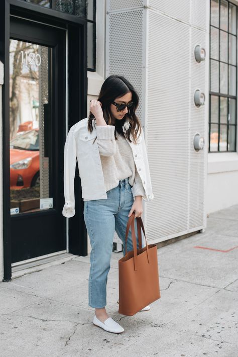 Everlane white denim jacket All White Shoes, Crystalin Marie, About Today, Trendy Denim, White Denim Jacket, Affordable Fashion Women, Fashion And Beauty Tips, Linen Sweater, Current Fashion Trends