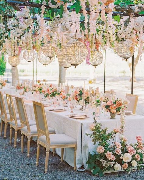 Inside Weddings on Instagram: "Draped florals, incredible lighting fixtures, and beautiful blooms of peach, pink, and ivory are just a few of the features we love most in this stunning reception design by @acharmingfete. What feature do YOU love the most? 😍 Planning and Design: @acharmingfete Photography: Joey Kennedy Photo . . #weddingflorals #weddingcenterpiece #insideweddings #weddingdecor #weddingdesign #weddingdetails #weddingplanner #weddingreception #weddingstyle #tablescapes #wedding Napa Valley Wedding, Wedding Options, Cleveland Wedding, Wedding Inside, Reception Design, Luxury Weddings, Valley Wedding, Wedding Event Planner, Destination Wedding Planner