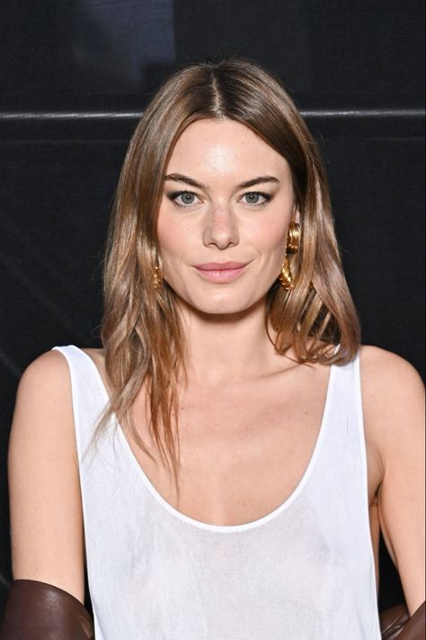 September 26, 2023 — Camille Rowe attended the YSL spring/ summer 2024 show in Paris! 🇫🇷 Camille Rowe, Paparazzi Photos, Spring Summer 2024, 2024 Fashion, Spring 2024, All About Fashion, Summer 2024, Celebrities Female, Paris Fashion