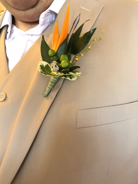 Tropical Boutineer, Tropical Groom Boutonniere, Tropical Flower Boutonniere, Bird Of Paradise Boutonniere, Groom Boutineer, Birds Of Paradise Wedding, Orange Flower Boutonniere, Birds Of Paradise Boutonniere, Tropical Boutonniere