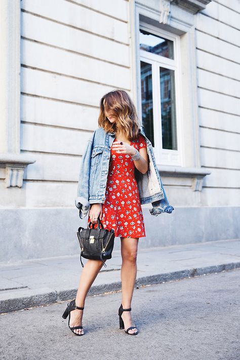 Shop this look for $89:  http://lookastic.com/women/looks/denim-jacket-and-skater-dress-and-satchel-bag-and-sandals-and-bracelet/3050  — Light Blue Denim Jacket  — Red Floral Skater Dress  — Black Leather Satchel Bag  — Black Leather Heeled Sandals  ��— Silver Statement Bracelet Denim Jacket Outfit Summer, Beige Vest, Dress With Jean Jacket, Denim Jacket With Dress, Red Dress Outfit, Collage Vintage, Red Floral Dress, Floral Outfit, Summer Dress Outfits