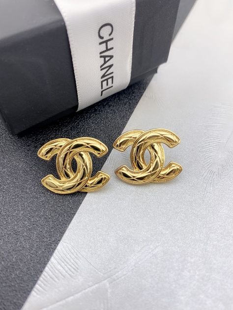 Vintage Chanel Earrings, Chrome Hearts Jewelry, Chanel Jewelry Earrings, Swarovski Jewelry Necklace, Fancy Jewellery Designs, Earrings Aesthetic, Replica Shoes, Gold Chanel, Dope Jewelry