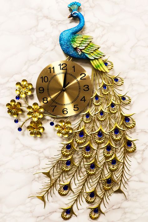 35"H Large Peacock Bird Iris Train Colorful Gold Plated Metal Analog Wall Clock - Walmart.com Golden Clock, Cute Ipod Cases, Beautiful Flower Drawings, Clock Living Room, Gift Catalog, Peacock Bird, Will And Grace, The Peacock, Peacock Design