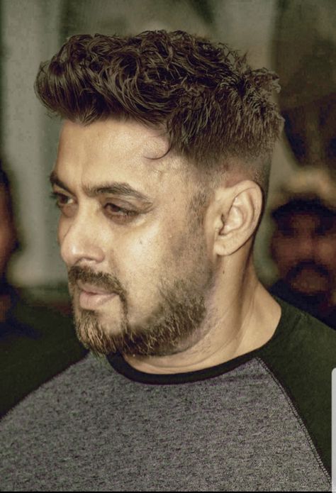 Salman Khan slaying #undercut #beard 2019 hairstyles men #hairstyles #2019menhaircuts #salmankhan model fashion Salman Khan Beard Look, Salman Khan Hairstyle, Undercut Beard, Wedding Hairstyles With Bangs, With Bangs Hairstyle, Hairstyle Natural Hair, Tutorial Hairstyles, Salman Khan Photo, Bangs Hairstyle