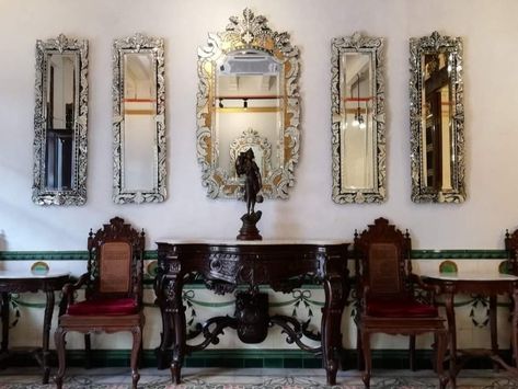 Venetian Mirror Bathroom, Venetian Glass Mirror, Persian Decor, Venetian Mirror, Mirror Style, Hall Mirrors, Mirror Antique, Cool Mirrors, The Venetian