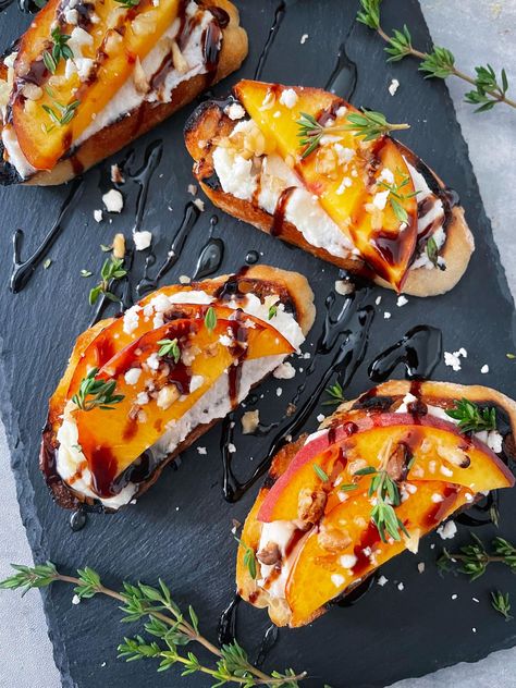 Peach & Goat Cheese Crostini - Espresso and Lime Crostini Goat Cheese, Peach Goat Cheese, Cheese Crostini, Goat Cheese Crostini, Welcome Dinner, Dinner Guests, Dinner Guest, Cheese Spread, Balsamic Glaze