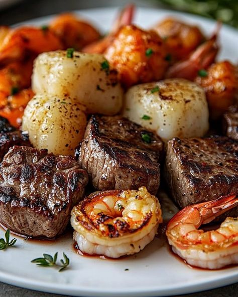 Steak Bites And Shrimp, Steak And Crab, Cooked Shrimp, Gourmet Meals, Steak And Shrimp, Grilled Steak Recipes, Sirloin Steak, Marinated Steak, Large Shrimp