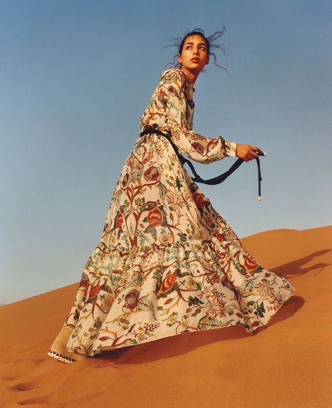 Spring’s free-flowing, neutral-driven fashion is about expanding horizons. Channel your inner nomad and wander where you want to. Desert Fashion Editorial, Camilla Nickerson, Jamie Hawkesworth, Rianne Van Rompaey, Nomad Fashion, Jil Sander Dress, Imaan Hammam, Nice Images, Bohemian Diesel