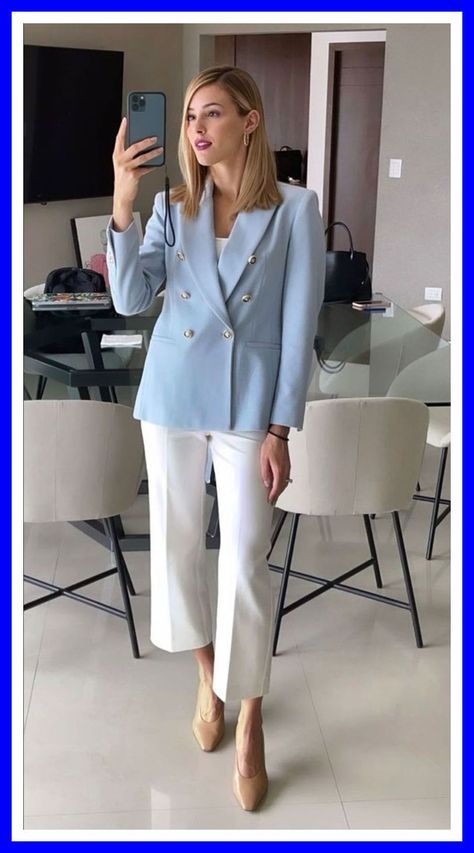 Light Blue Blazer Outfits For Women, Light Blue Blazer Outfit, Blue Blazer Outfits For Women, Networking Event Outfit, Event Outfit Ideas, Corporate Baddie Outfits, Stylish Business Outfits, Light Blue Blazer, Corporate Baddie