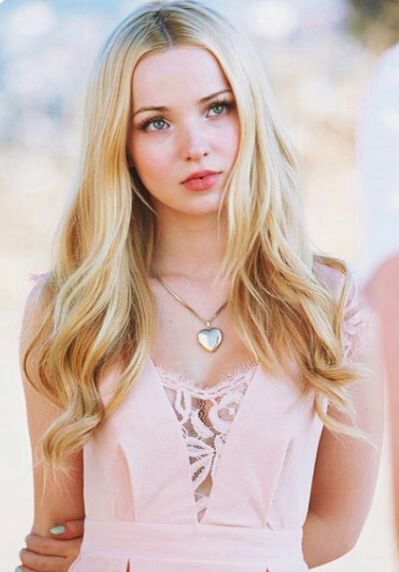 Oi gente! Vou deixar aqui muitas imagens pra vocês usarem! Espero que… #diversos # Diversos # amreading # books # wattpad Dove Cameron Style, Liv And Maddie, Chloë Grace Moretz, Caroline Forbes, Chloe Grace, Dove Cameron, Beautiful People, Blonde Hair, Influencer