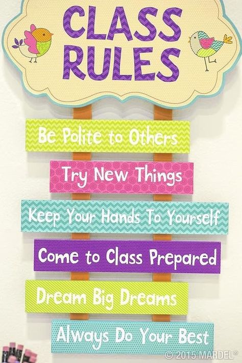 Classroom Bulletin Boards Elementary, Birthday Board Classroom, Bulletin Boards Classroom Decor, Classroom Rules Poster, Classroom Charts, Diy Classroom Decorations, Kindergarten Classroom Decor, Teacher Classroom Decorations, Preschool Classroom Decor