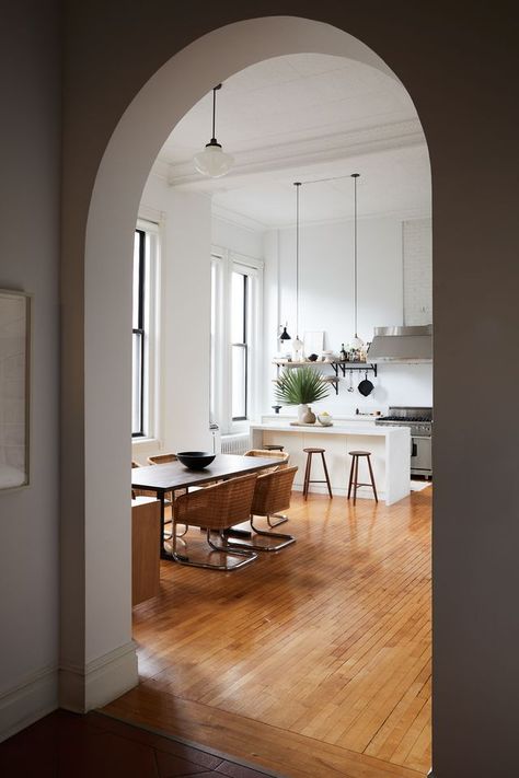 Archways In Homes, Organic Modern Interior, Brooklyn Loft, Boho Loft, Modern Apartment Interior, Organic Modern Home, Modern Bohemian Home, Road House, Loft Space