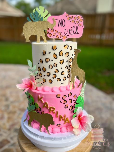 Girly Safari Cake, Born 2 Be Wild Birthday Cake, Pink Safari Birthday Cake, Four Ever Wild Birthday Cake, Two Wild Cake Ideas, Two Wild Birthday Party Girl Cake, Two Wild Birthday Cake Girl, 2 Wild Cake, Wild One Smash Cake Girl