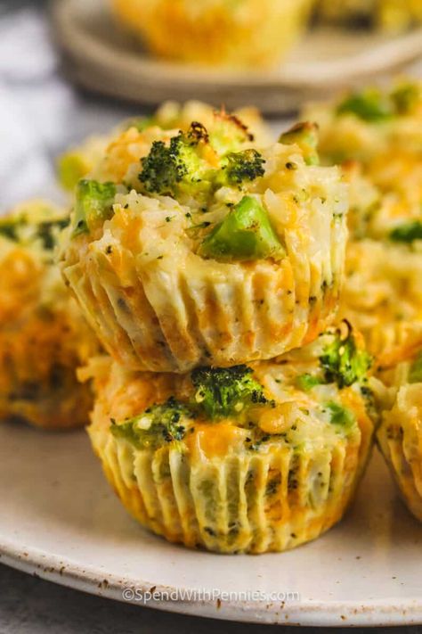 Quick and easy broccoli bites are sure to become a favorite family snack or side dish. These homemade cheesy rice cups are perfect for anytime a crispy breakfast or lunch side dish is called for. Melt extra cheese on top, or mix in some sausage, chicken, or ham. Just a few easy ingredients and homemade broccoli bites are ready to pop in the oven. #cheesy #homemaderecipe #broccolibites #spendwithpennies Rice Cups, Cheesy Broccoli Rice, Antipasto Pasta Salads, Broccoli Bites, Cheesy Rice, Beef Tips And Gravy, Easy Broccoli, Family Snacks, Good Meatloaf Recipe