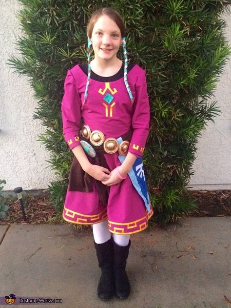 Homemade Zelda Costume - 2014 Halloween Costume Contest Princess Zelda Costume, Unique Diy Costumes, Zelda Costume, Halloween Costumes 2014, Costume Unique, Zelda Skyward, Homemade Costume, Costume Works, Princess Diy