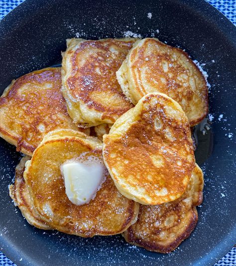 Silver Dollar Pancakes Recipe, Silver Dollar Pancakes, Pancakes From Scratch, Mini Pancakes, Breakfast Pancakes, Delicious Breakfast Recipes, Christmas Breakfast, No Bake Treats, Breakfast Brunch Recipes