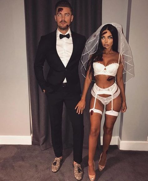 #couples #halloween #coupleshalloweencostumes
#halloween #coupleshalloweencostumes #coraline
#sarcus #halloween #spacejam #couplegoal #lifeisgooddance #DenimYourWay #lolabunny #bugsbunny #costume
#halloweencostume #costumeideas2021 #costumeinspo #halloweendiy #funnycostumes Halloween Costume Couple, Halloween Costumes Diy Couples, Couples Halloween Costumes, Funny Couple Halloween Costumes, Halloween Parejas, Easy Diy Costumes, Halloween Costumes College Girls, Costumes Diy, Cute Couple Halloween Costumes