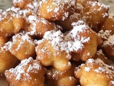 Bite into Fairground Fun: Homemade Funnel Cake Bites Recipe You Can Make Anytime! - NewsBreak Pancake Mix Funnel Cake, Funnel Cake Bites Recipe, Apple Cinnamon Scones Recipe, Pecan Pie Pound Cake, Cake Bites Recipe, Cinnamon Scones Recipe, Funnel Cake Bites, Homemade Funnel Cake, Brown Sugar Pork Chops