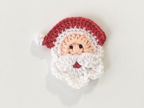 Crochet Santa applique,Sew on appliques for baby,Christmas applique designs,Crochet appliques for blankets,Christmas card making kit by KanitthasCrafts on Etsy https://www.etsy.com/listing/631280610/crochet-santa-appliquesew-on-appliques Face Applique, Blankets Christmas, Christmas Applique Designs, Santa Applique, Christmas Card Making, Small Christmas Tree, Crochet With Cotton Yarn, Crochet Santa, Crochet Appliques