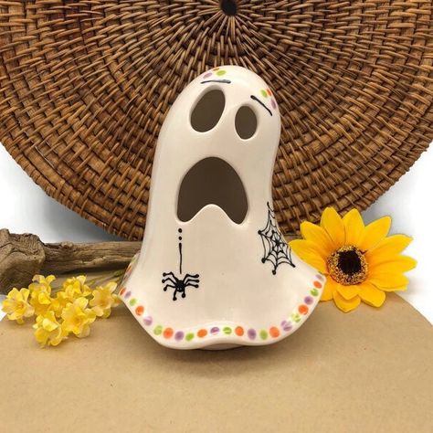 Ghost Ceramic Painting, Ceramic Ghost Painting Ideas, Ghost Pottery Painting, Holiday Ceramics, Ghost Ideas, Holiday Pottery, Ceramic Painting Ideas, Ceramic Ghost, See You Later Alligator