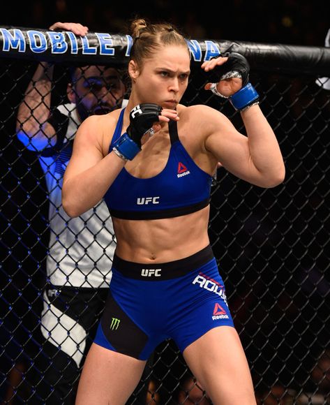 Female Mma Fighters, Rhonda Rousey, Ronda Jean Rousey, Ronda Rousey Ufc, Female Mma, Rowdy Ronda, Trening Sztuk Walki, Ufc Women, Female Boxers