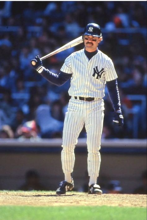 Don Mattingly, Damn Yankees, New York Yankees Baseball, Yankees Baseball, Ny Yankees, Vintage Baseball, Baseball Players, Major League Baseball, Mlb Baseball