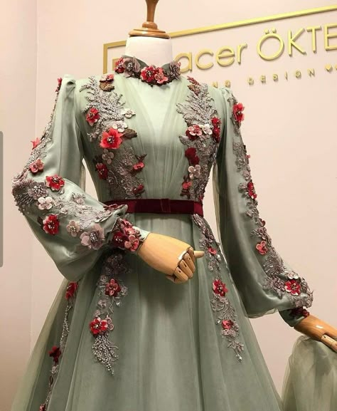 Long Gown Ideas, Prom Dress Long Sleeves, Islamic Fashion Dresses, Formal Party Dresses, Floral Embroidery Dress, Dresses Flowers, A Line Prom Dress, Gown Ideas, Prom Dress Long