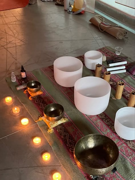 Sound Bowls, Bath Aesthetic, Healing Center, Healing Room, Healing Era, Sound Bath, Vision Board Photos, Healing Space, Spiritual Crystals