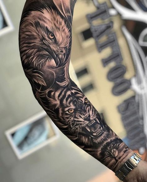 Tiger Forearm Tattoo, Mens Tiger Tattoo, Voll Arm-tattoos, Yuumei Art, Tiger Tattoo Sleeve, Half Sleeve Tattoos Forearm, Animal Sleeve Tattoo, Lion Tattoo Sleeves, Petit Tattoo