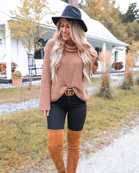 FALL STAPLES IN STOWE, VERMONT - Laura Beverlin Laura Beverlin, Gucci Belt Outfit, Tan Outfit, Stowe Vermont, Fall Staples, Somebody To Love, Style Inspiration Winter, Fall Travel, Fall Weather