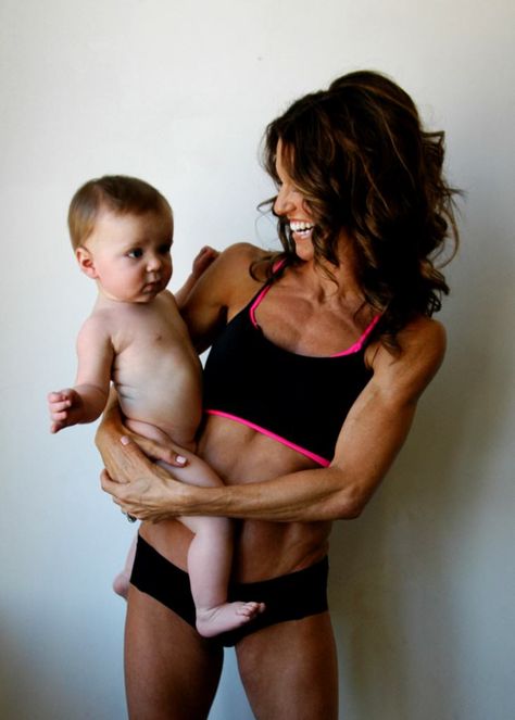 Fit mom Busy Mom Workout Schedule, Mom Workout Schedule, Spiritually Healthy, Busy Mom Workout, Fit Moms, Major Muscle Groups, Online Personal Trainer, Get Into Shape, Mommy Workout