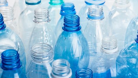 Melted Plastic, Paint Thinner, Ways To Recycle, Plastic Bottle Crafts, Plastic Items, Recycled Bottles, Plastic Waste, Science Projects, Bottle Art