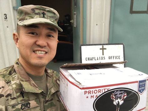 Deployed Soldier Care Packages, Care Package Ideas For Boyfriend In Army, Sending Packages, Soldier Care Packages, Deployment Care Package Ideas, Resident Events, Key Club, Care Package Ideas, Deployment Care Packages