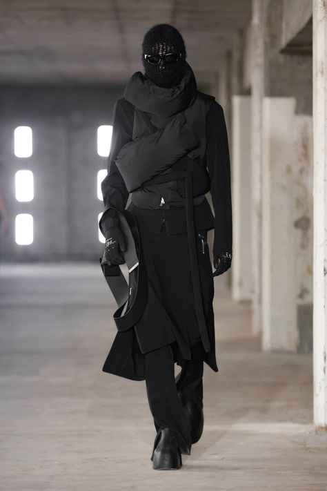 Convertible Clothing, Heliot Emil, Fall 2023 Ready To Wear, Pre Fall Fashion, 2023 Ready To Wear Collection, Hood By Air, 2023 Ready To Wear, Fall 2023, Fashion Show Collection