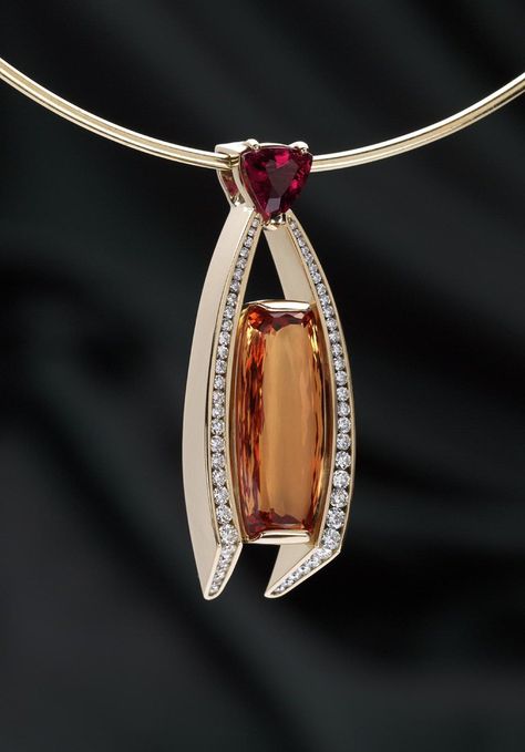 Imperial Topaz Jewelry, Bijoux Art Deco, Familia Real, Accessories Silver, Topaz Jewelry, Jewels Rings, Diamond Jewelry Designs, Necklace Accessories, Gorgeous Jewelry