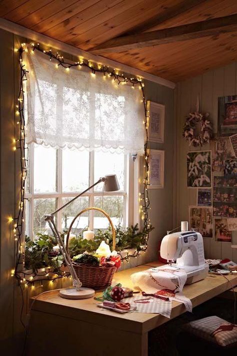 She Shed Interior, Sewing Shed, Craft Shed, Shed Interior, Sewing Spaces, Casa Vintage, Dekorasi Kamar Tidur, She Sheds, Home Christmas