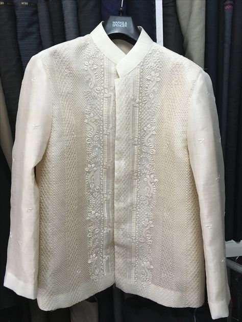 My bespoke Filipino coat barong tailored by Jose Mari Haberdashery, made of piña cocoon.  Their shop is located at Kamuning Market, Quezon City and run by the talented Joemar Habana.   Really satisfied with the make, fit and design. A real modern take on the Filipinon classic. Barong Embroidery, Barong Tagalog Wedding, Coat Barong, Filipino History, Barong Tagalog, Dress Men, Wedding Dress Men, Quezon City, Wedding Essentials