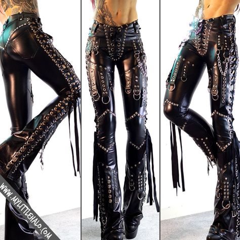 Look 80s, Lace Up Pants, Heavy Metal Fashion, Clothes Drawing, Metal Fashion, New Rock, Mode Inspo, Leather Fringe, Inspiration Mode