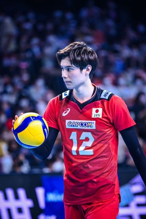 Volleyball Photography, Volleyball Wallpaper, Japan Volleyball Team, Volleyball Poses, Man Japan, Mens Volleyball, Volleyball Inspiration, Volleyball Pictures, Run 3