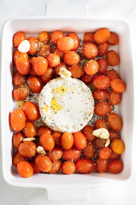 Breakfast Ideas Healthy Clean Eating, Vegan Feta, Baked Feta Pasta, Vegan Recepies, Baked Feta, Vegan Baked, Baked Tomatoes, Vegan Bbq, Vegan Pasta Recipes