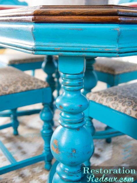 Turquoise Dining Table - Restoration Redoux Wood Furniture Paint, Chalk Paint Dining Table, Sideboard Makeover, Turquoise Furniture, Turquoise Table, Diy Chalk, Antique Turquoise, Carved Legs, House Decorations