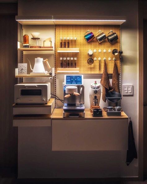 Niche Coffee on Instagram: “The best room in the house 🏠☕️ 📸 by @nangman_shutter” Coffee Machine Cafe, Small Coffee Bar, Office Coffee Station, Cafe Counter, Best Room, Small Cafe Design, Commercial Coffee Machines, Bar Plans, Home Coffee Stations