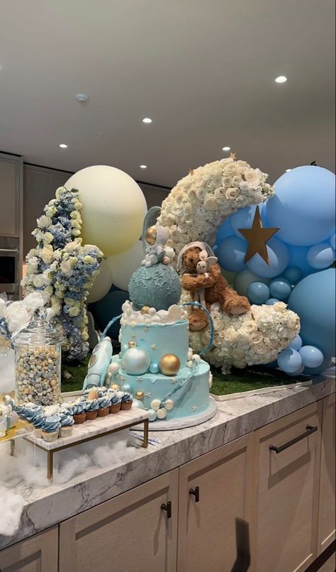 Baby Shower Ideas Boy, Luxury Baby Shower, Classy Baby Shower, Baby Shower Theme Decorations, Birthday Party Theme Decorations, Baby Shower Inspiration, Harry Potter Books, Baby Bear Baby Shower, Raise Money