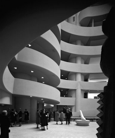 A graphic shot of the Guggenheim | archdigest.com Frank Lloyd Wright Guggenheim, Architecture Cool, Frank Lloyd Wright Architecture, Famous Buildings, American Architecture, Architectural Photographers, Guggenheim Museum, Iconic Buildings, Frank Lloyd