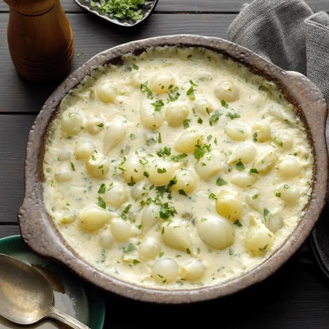 Creamed Pearl Onions Recipe, Creamed Pearl Onions, Pearl Onions Recipe, Pearl Onion Recipe, Creamed Onions, Pearl Onions, Thanksgiving Recipes Side Dishes, Clam Recipes, Spring Onions