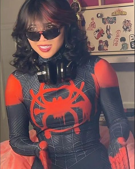 Spider Woman Costumes, Spiderman Outfit, Miles Spiderman, Spiderman Costume, Spiderman Cosplay, Male Cosplay, Spider Woman, Fantasias Halloween, Spiderman Art