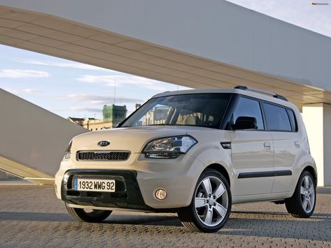 Cute Kia Soul, Mini Cooper Works, Crossover Cars, Girly Car, Mustang Convertible, Visual Board, Kia Soul, Car Stuff, My Dream Car