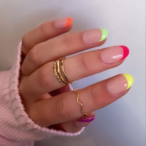 Neon Nail Colors, Neon Nail Art Designs, Nails Rainbow, Neon Nail Designs, Pedi Ideas, Nail Goals, Minimalist Nail, Bff Jewelry, Custom Press On Nails